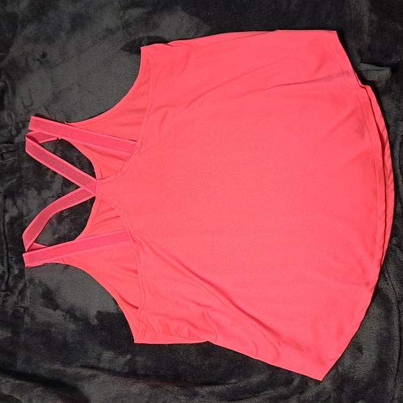Under Armour Women's Tanktop - Picture 6 of 8